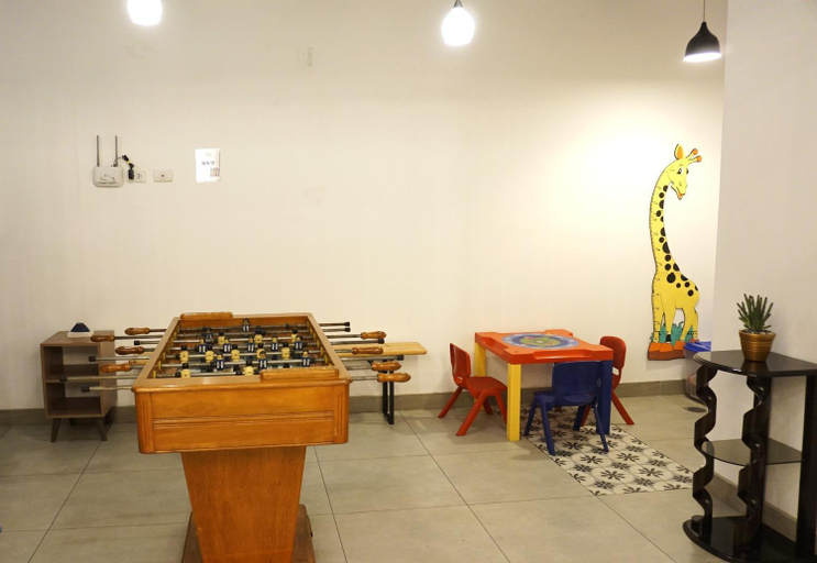 Food & Drinks 2, APARTAMENTOS PRIVADOS Lima Airport Peru, Callao