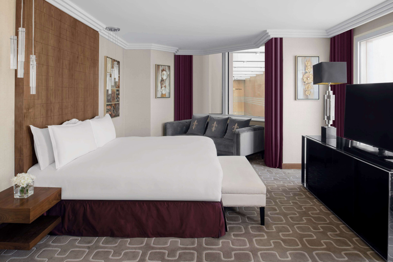 Bedroom 3, Radisson Blu Hotel and Convention Centre, Riyadh Minhal, Riyadh