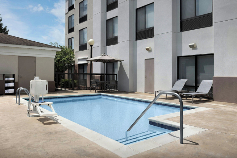 Sport & Beauty, SpringHill Suites by Marriott Lynchburg Airport/University Area, Campbell