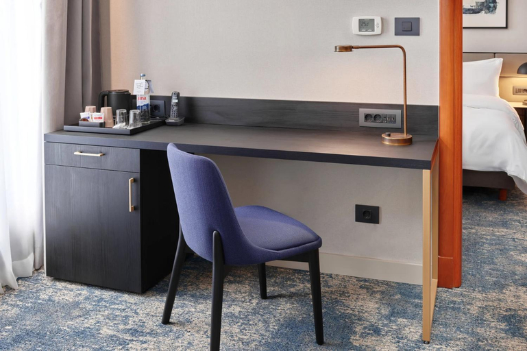 Others 3, Hotel International, Zagreb