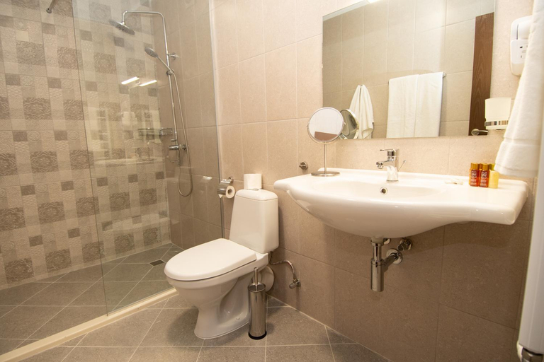 Bathroom 4, Hotel Alpinist, Malyovitsa, Samokov