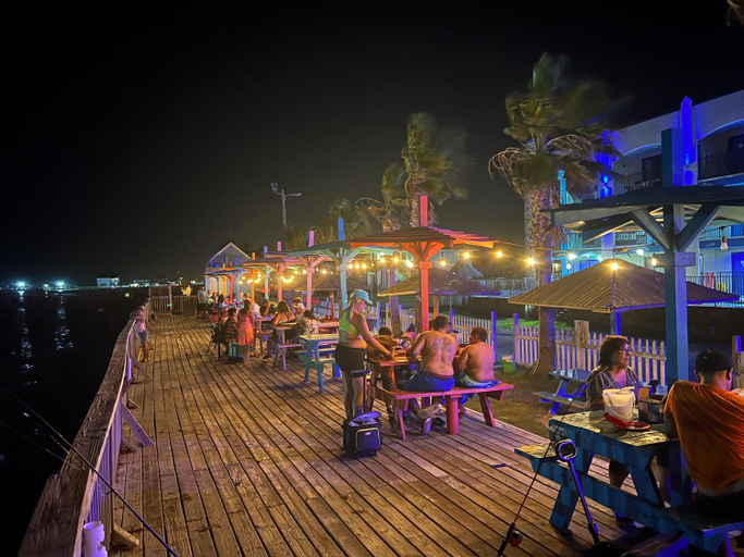 Food & Drinks, Krsna's Castle (Hunt's Castle), Aransas