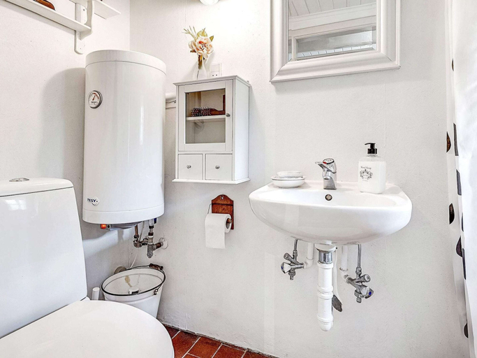 Bathroom 3, 4 Person Holiday Home in Tonder, Tønder
