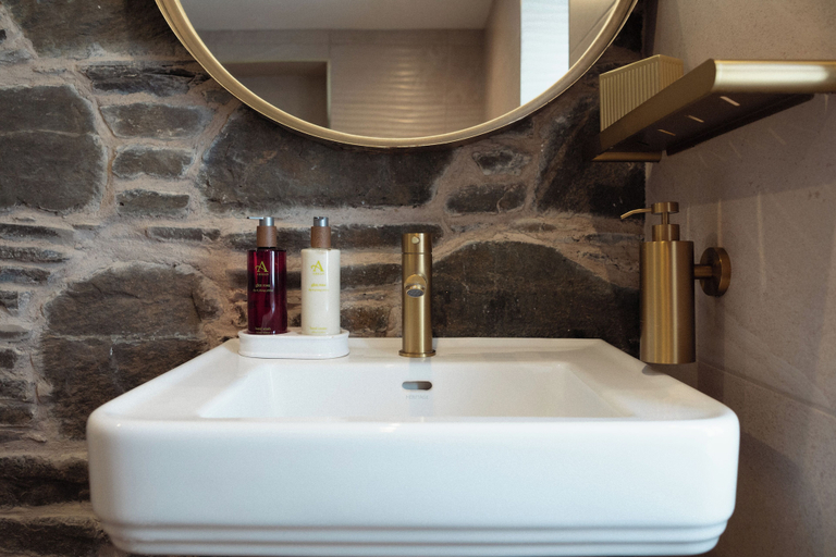 Bathroom 4, Port Na Craig Inn, Perthshire and Kinross