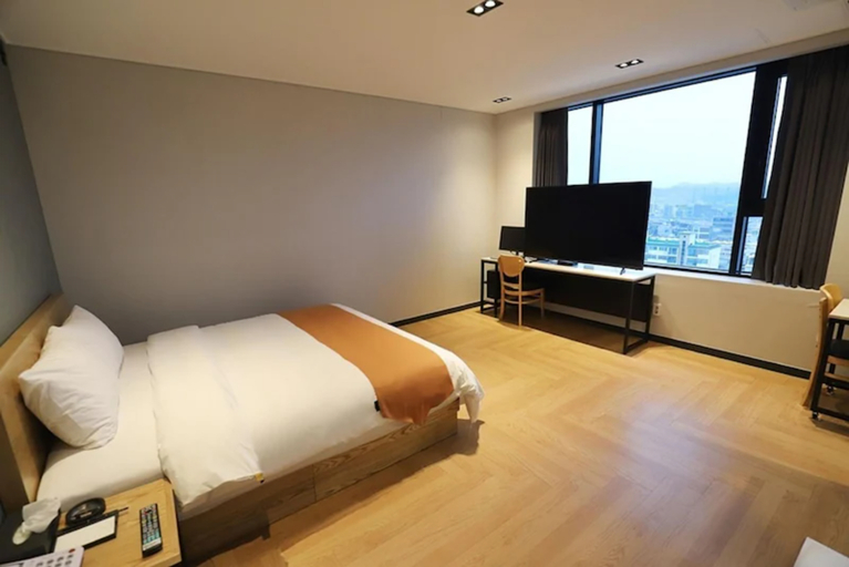 Bedroom 3, Dongducheon Hotel the Grey, Dongducheon