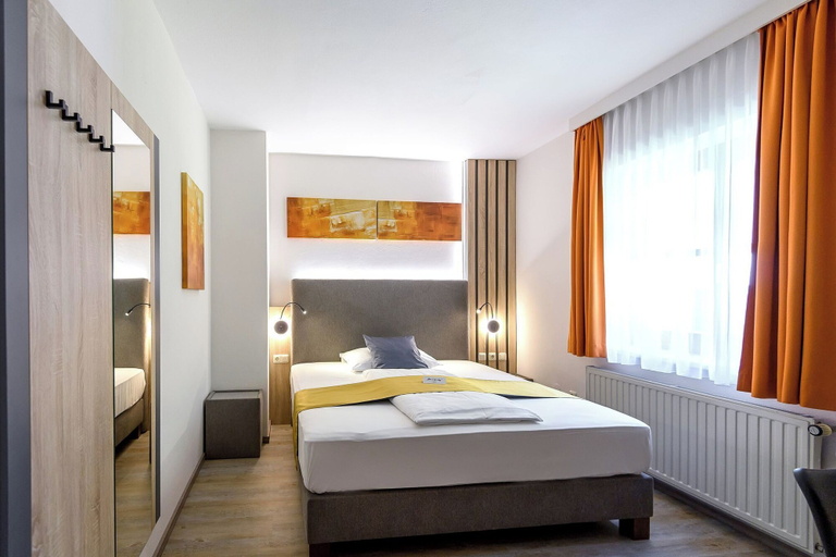 Bedroom 3, Vital Hotel Krainz mit Nebenhaus Familien Hotel, Jennersdorf