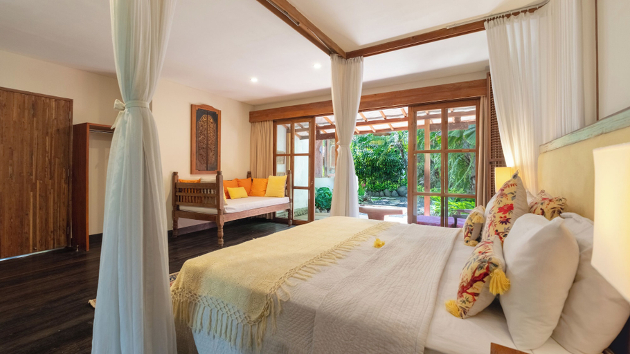 Bedroom 3, Villa Desa Roro by Villa Finder, Badung