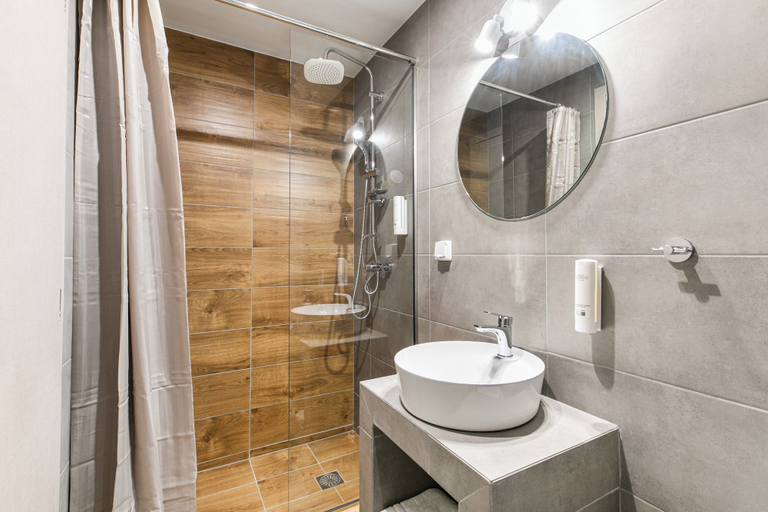 Bathroom 3, B48 Athens Dafni, Attica