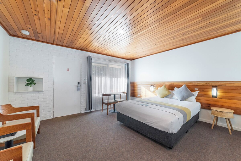 Bedroom 3, Port Campbell Motor Inn, Corangamite - South