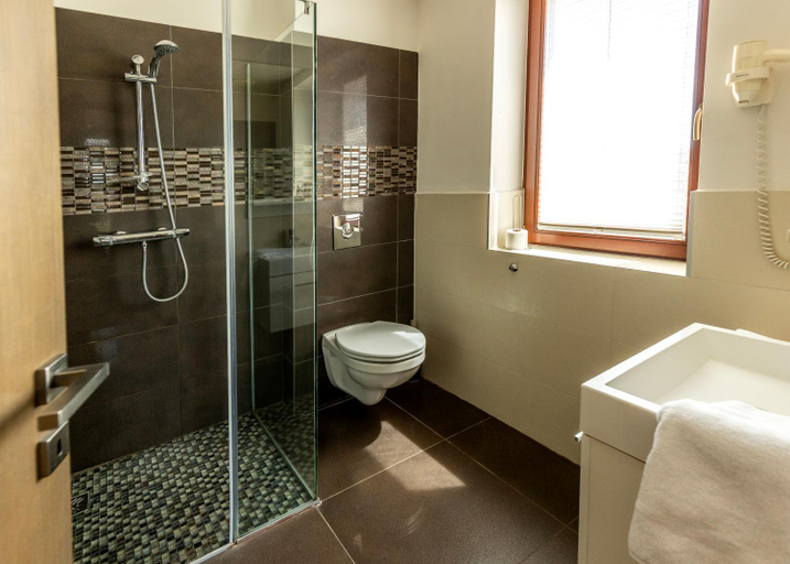 Bathroom 3, Mirage Hotel Sarvar, Sárvár