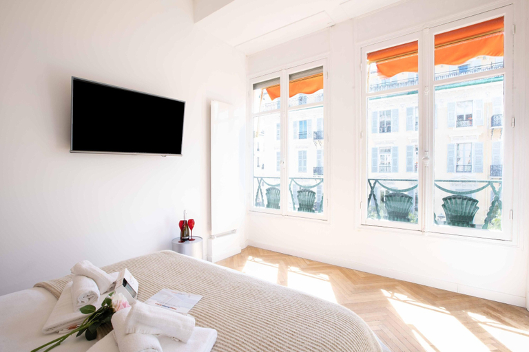 Room 5, Le Magenta in Nice With 1 Bedrooms and 1 Bathrooms, Alpes-Maritimes
