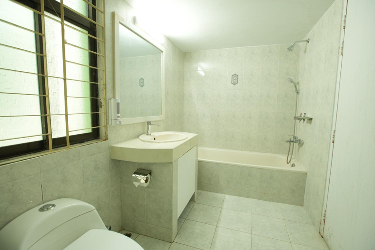 Bathroom 3, Nitol Bay Resort, Cox's Bazar