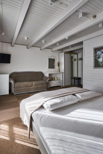 Bedroom 2, Hotel Velyka Vedmedytsya, Iaremchans'ka