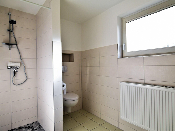 Bathroom 5, Cozy Apartment with Garden, Nordwestmecklenburg