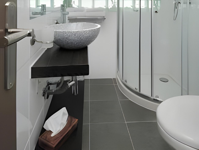 Bathroom 4, Tiercé Hotel, Alpes-Maritimes