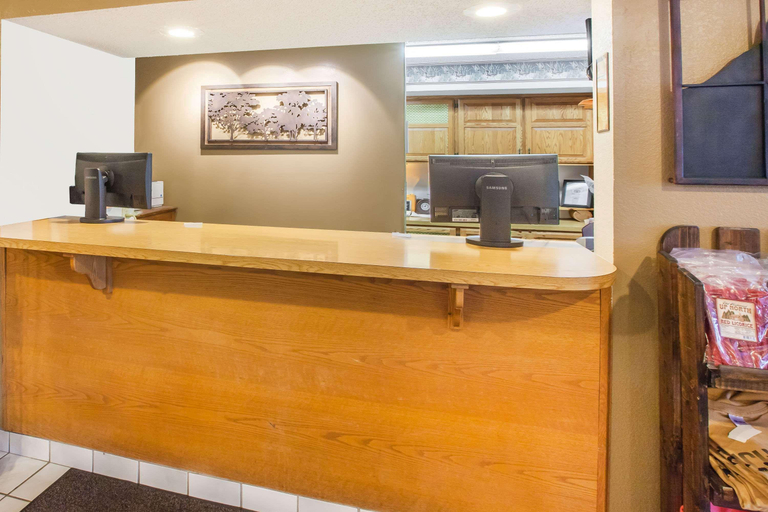 Public Area 2, Super 8 by Wyndham West Branch, Ogemaw