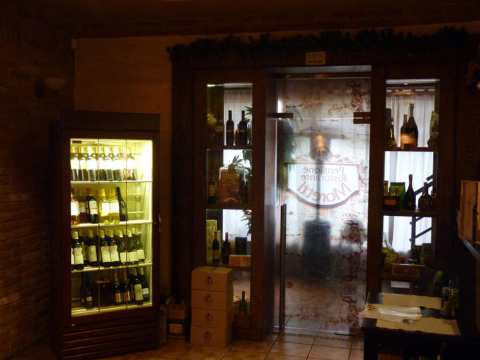 Others 4, Pensione Ristorante Moretti, Nitra