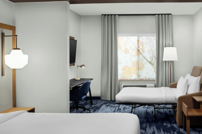 Bedroom 4, Fairfield Inn & Suites Riverside Corona/Norco, Riverside