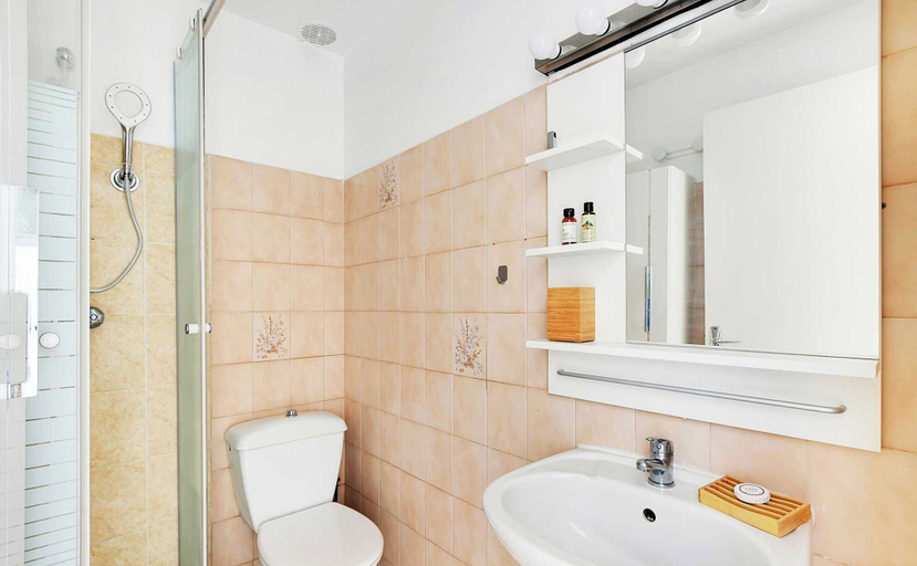 Bathroom, Amazing Studio in the Heart of the Marais, Paris
