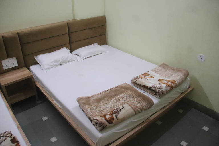 Bedroom 2, Hotel Shanti Palace By GRB, Barwani