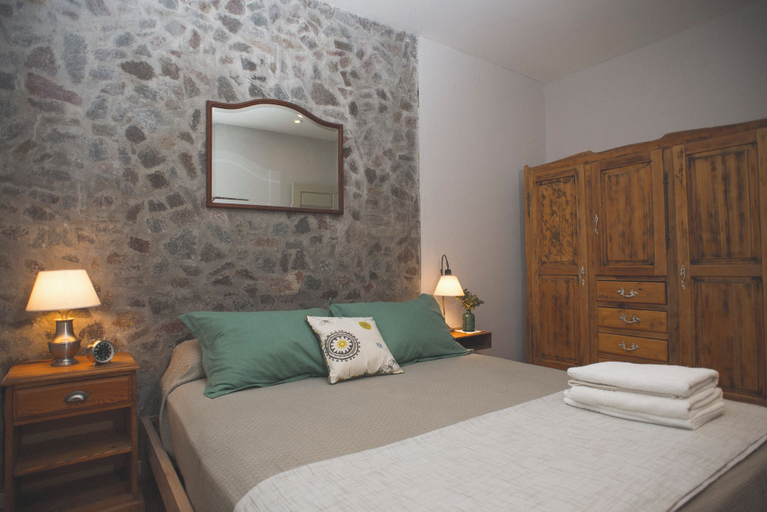Bedroom 2, El Poblado, Biedma
