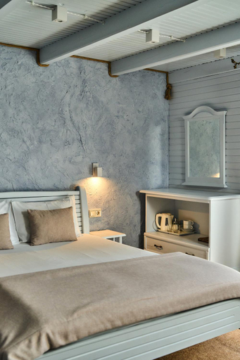 Bedroom 4, Hotel Velyka Vedmedytsya, Iaremchans'ka