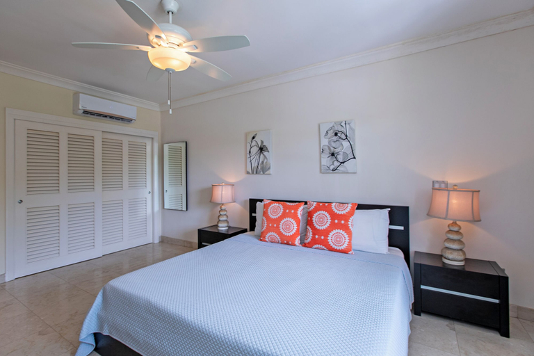 Bedroom 2, Waterside 303
