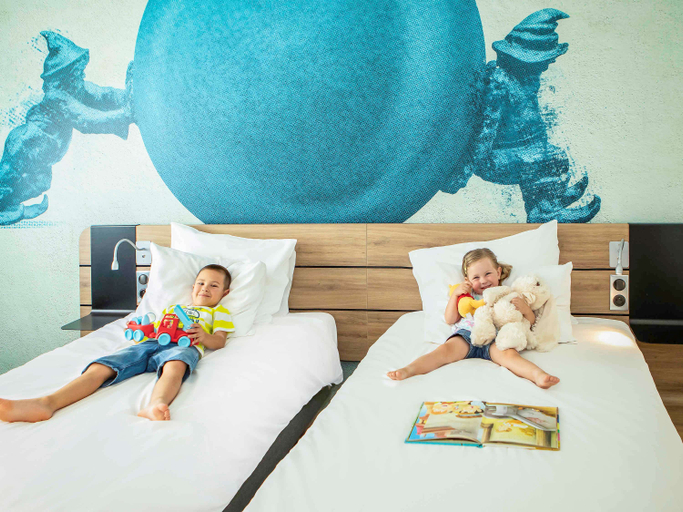 Bedroom 3, Novotel Wroclaw City, Środa Śląska