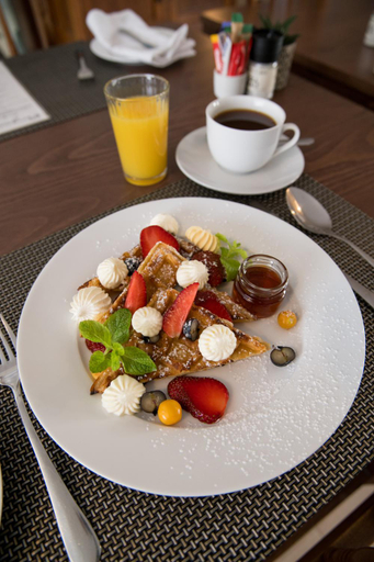 Food & Drinks 4, Penguino Guesthouse, Overberg