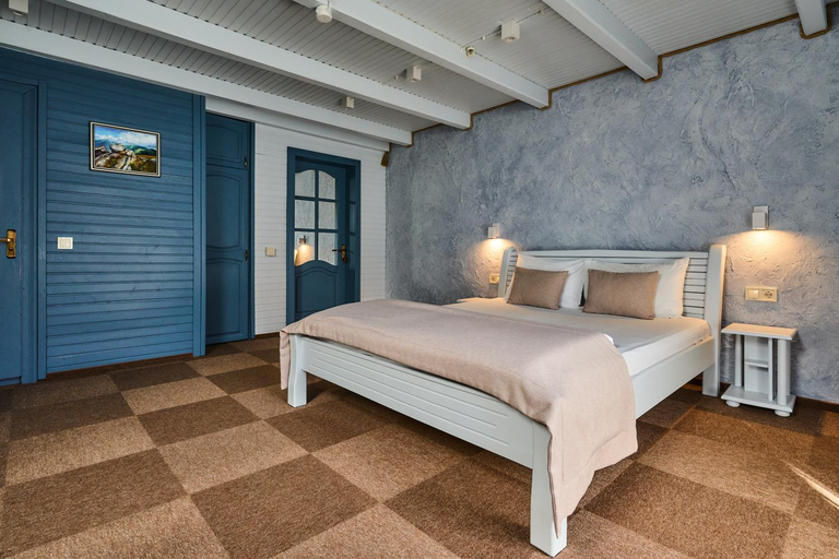 Bedroom 3, Hotel Velyka Vedmedytsya, Iaremchans'ka