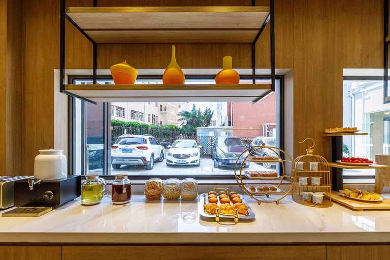 Food & Drinks 4, Hanting Premium Hotel Shanghai Xizang South Road Branch Two, Shanghai