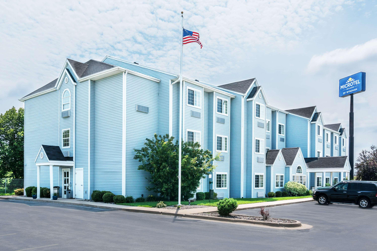 Public Area 2, Microtel Inn & Suites By Wyndham Tomah, Monroe