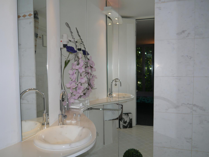 Bathroom 3, Pallazzo Alfonso, Städteregion Aachen
