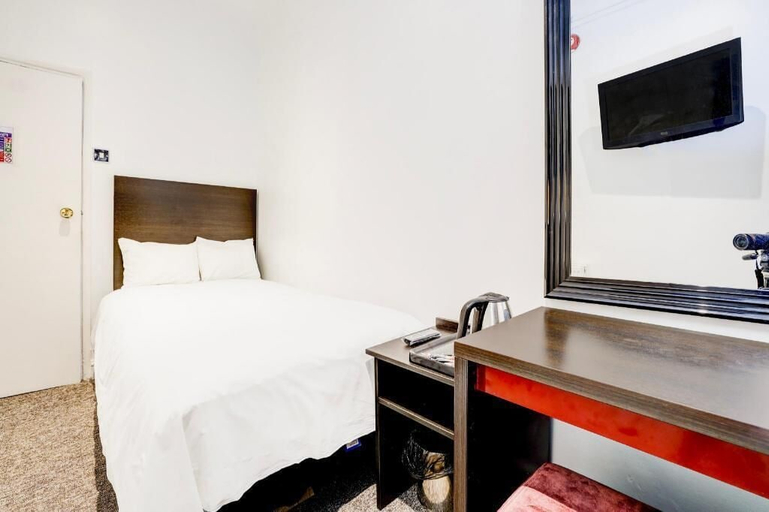 Room 2, Haringey Hotel, London