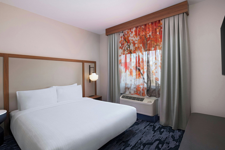 Bedroom 2, Fairfield by Marriott Inn & Suites Phoenix West Chandler, Maricopa