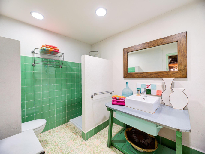 Bathroom, Holiday Home Fraga with Private Pool, Huesca