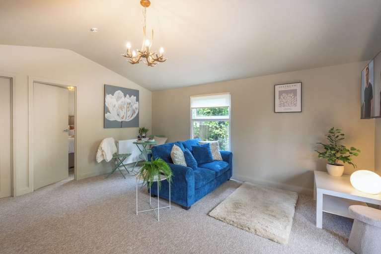 Living area 2, The Hideaway Lower Shockerwick Lodge, Bath and North East Somerset