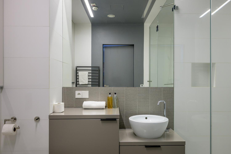 Bathroom 4, RentPlanet - Apartament Sky Tower, Środa Śląska
