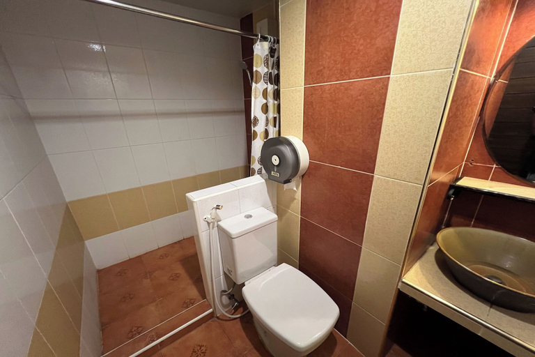 Bathroom 4, Sabai Sabai@Sukhumvit Hotel, Wattana