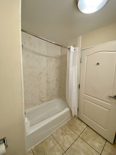 Bathroom 4, Comfort Inn & Suites Tifton, Tift