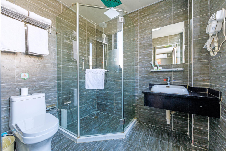 Bathroom, Hi Inn Shanghai Jiading New Town Hotel, Shanghai