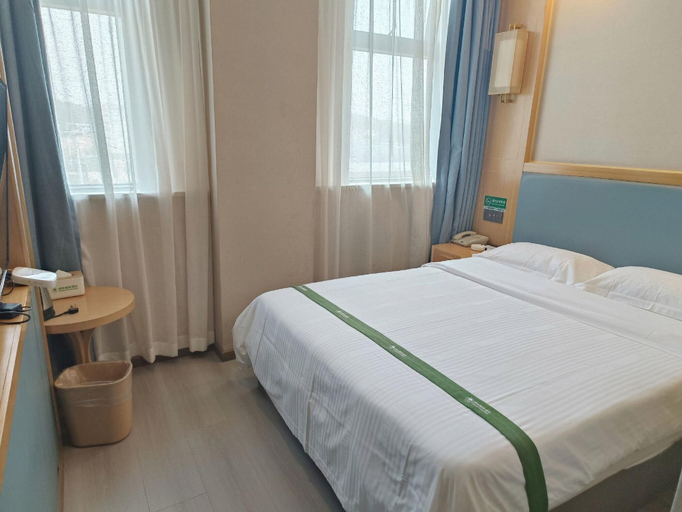 Bedroom 4, Greentree Inn Guiyang Wudang District High-speed Railway East Station, Guiyang