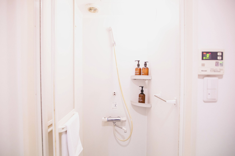 Bathroom 3, R Residence Tanimachi, Osaka
