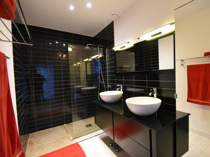 Bathroom 4, Villa in Malves near Carcassonne Pool, Aude