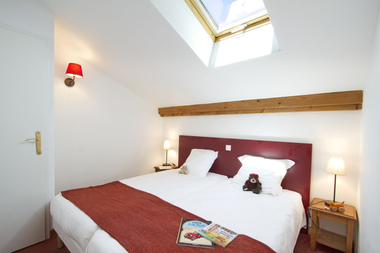 Bedroom 3, Résidence Odalys Les Belles Roches, Savoie
