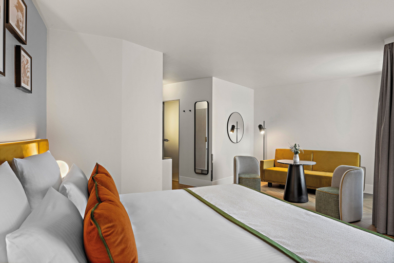 Bedroom 3, Leonardo Hotel Mainz, Mainz