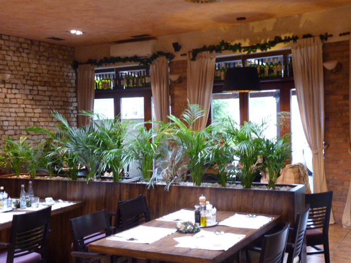 Food & Drinks 3, Pensione Ristorante Moretti, Nitra