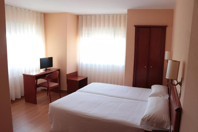 Bedroom 3, Hotel Maycar, A Coruña