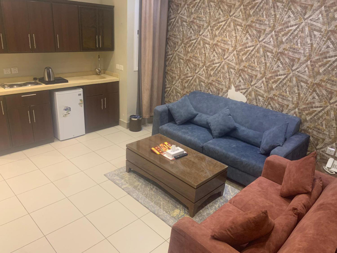 Others 5, Lailaty Al-Damamm Road هذه ليلتى- فرع طريق الدمام , Riyadh