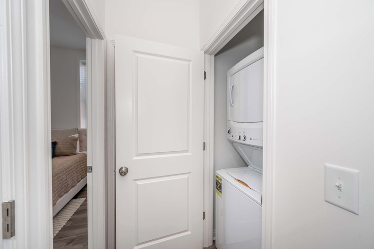 Others 2, Covington Charm Suites, Kenton